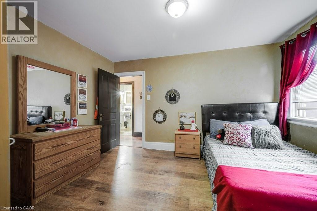 78 Chestnut Street, Kitchener, ON