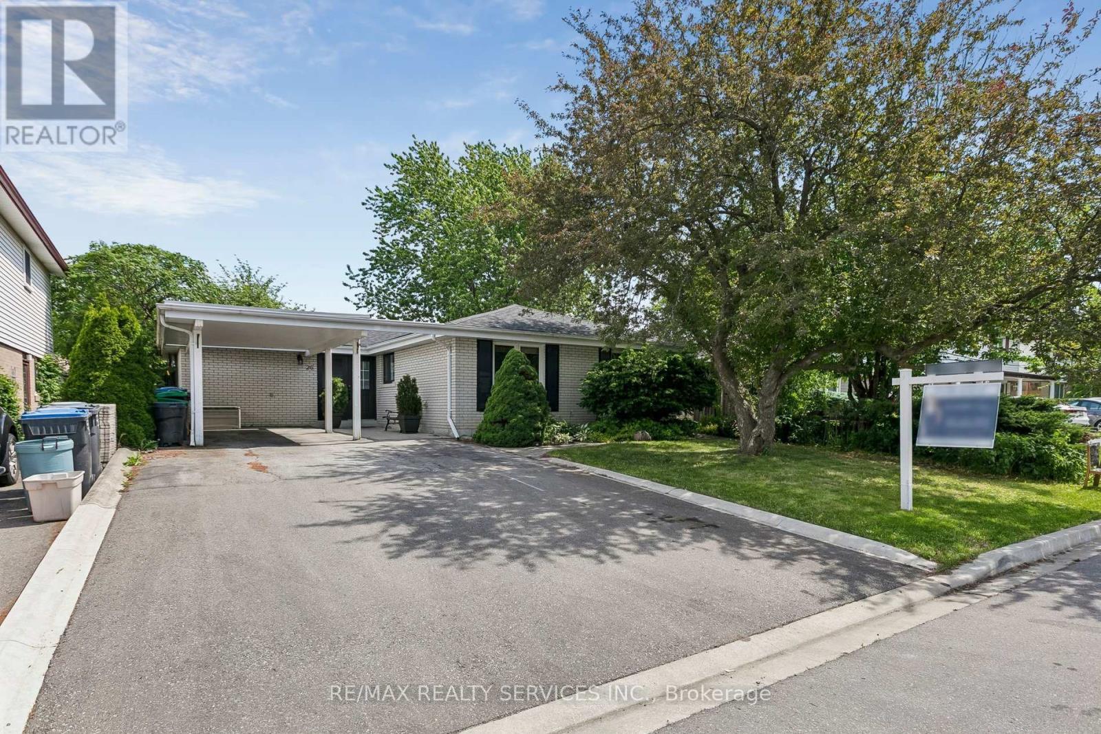 26 Watson Crescent, Brampton, ON