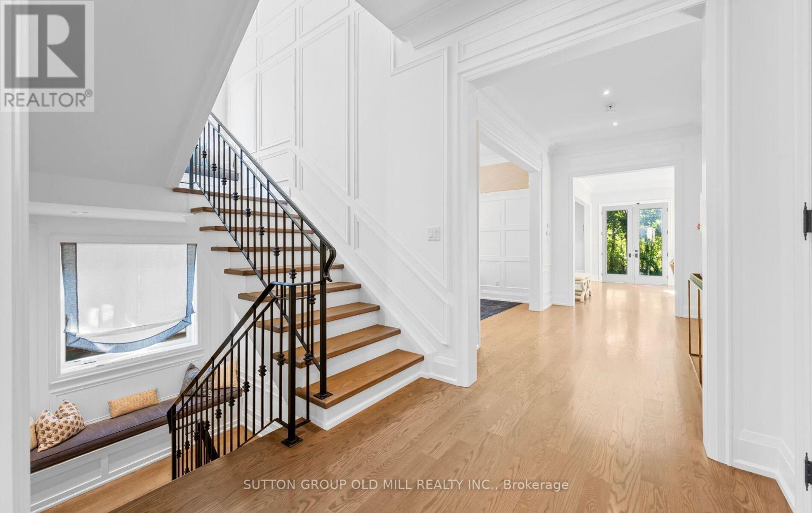 8 Cumberland Drive, Mississauga, ON