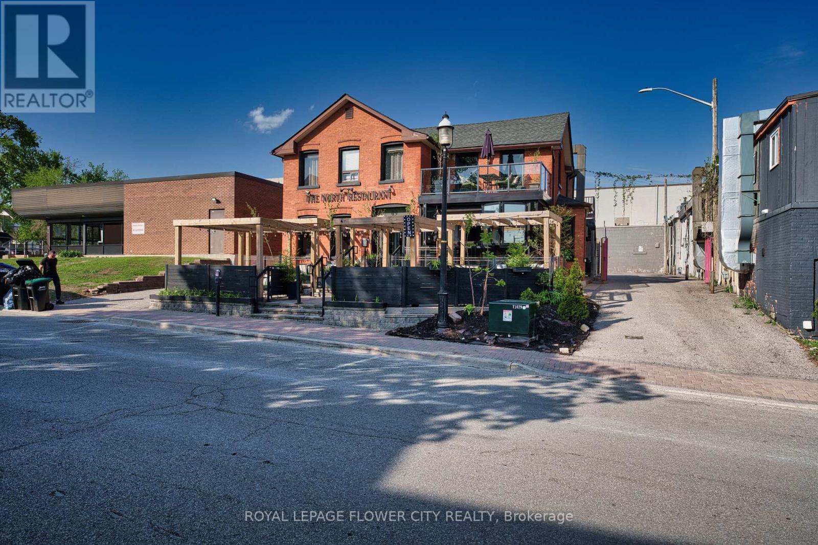 49 Mary Street, Barrie, ON