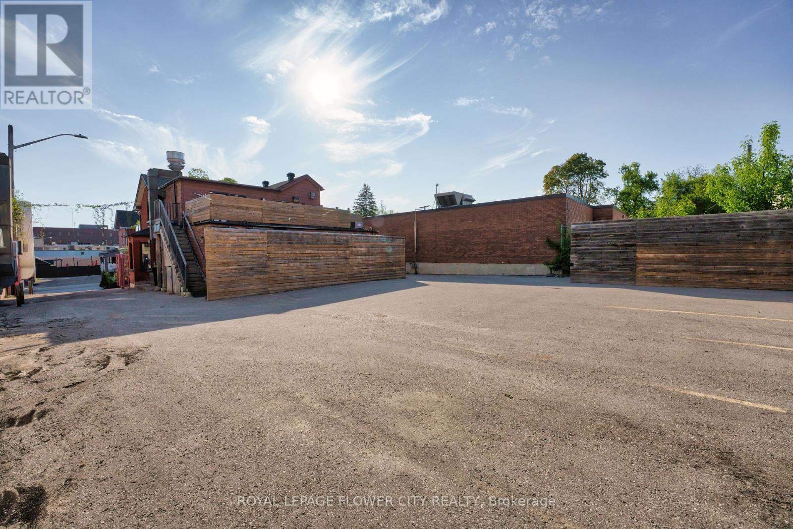 49 Mary Street, Barrie, ON