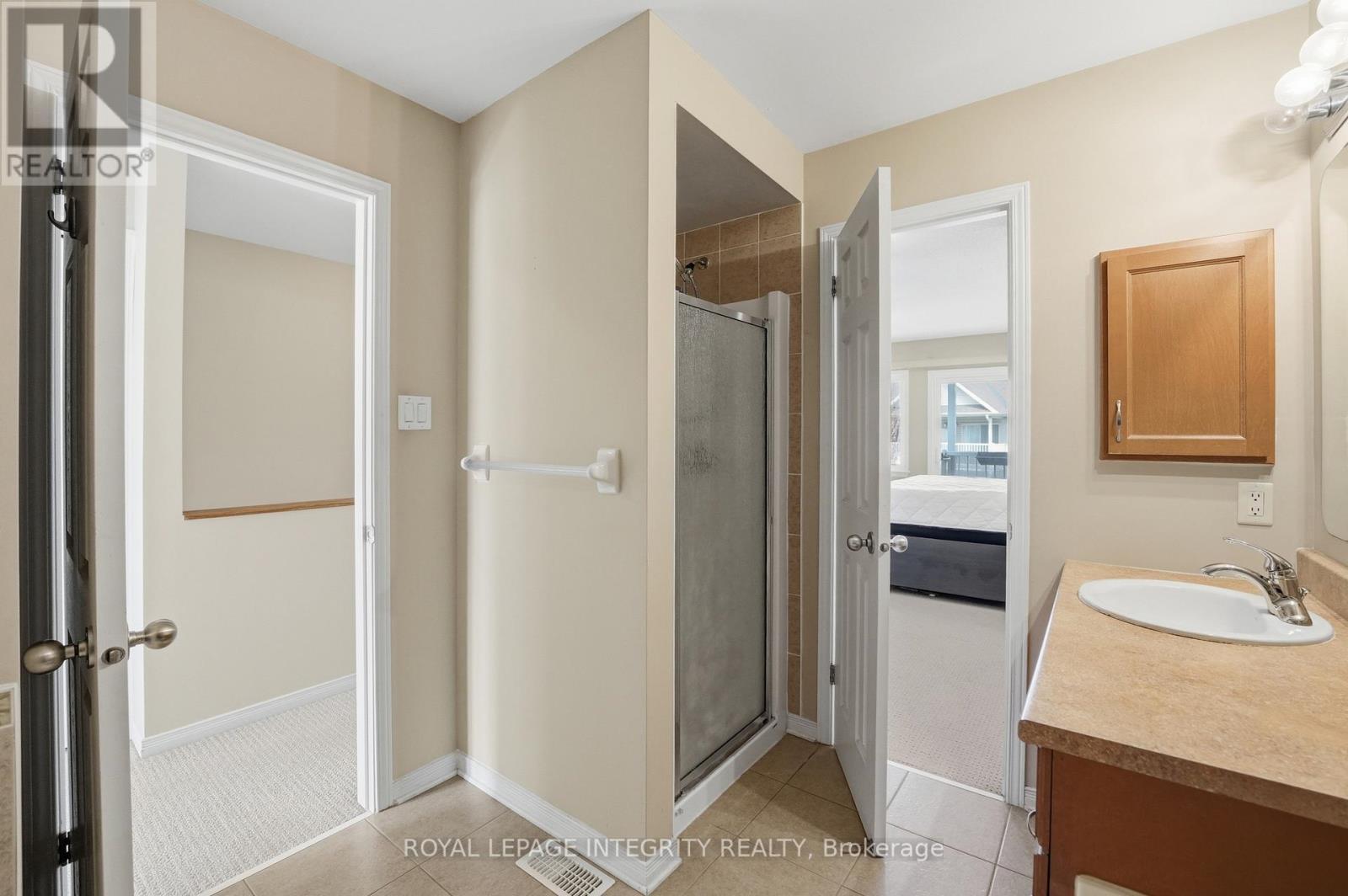 11 - 642 Reardon Private, Ottawa, ON