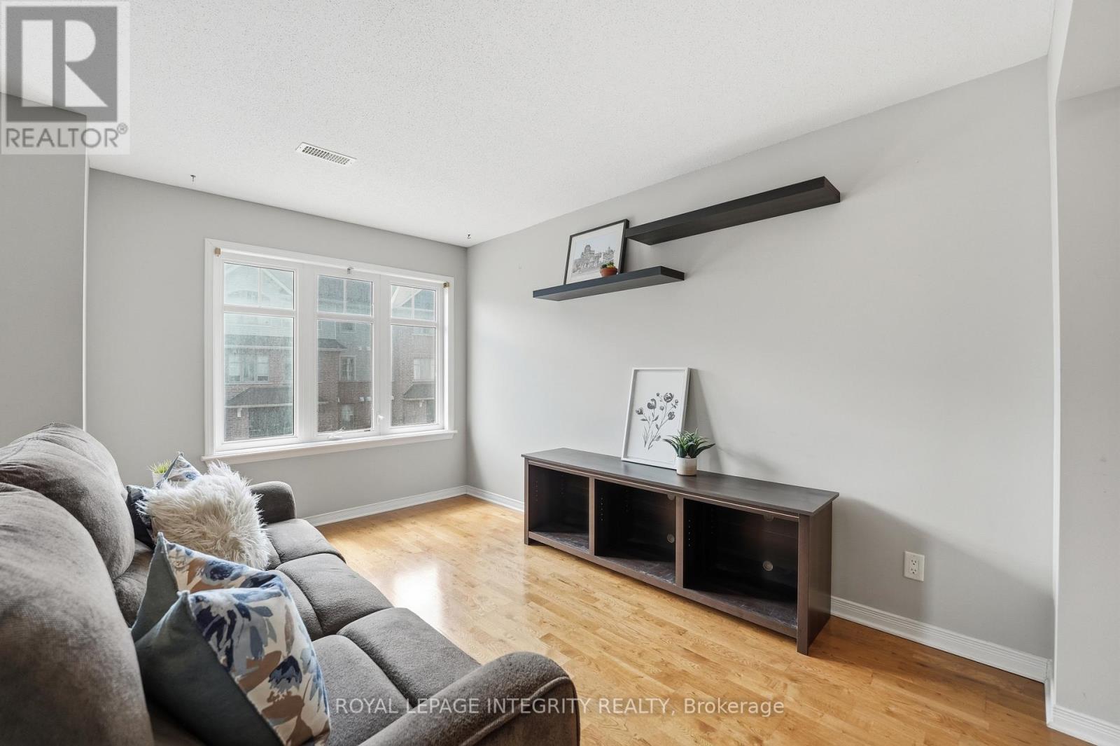 11 - 642 Reardon Private, Ottawa, ON