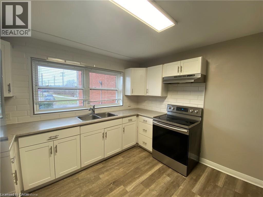 34 Burn Place Unit# 2, Kitchener, ON
