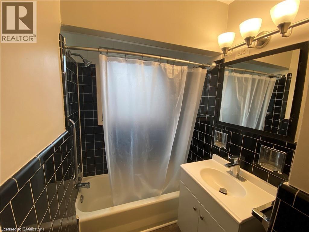34 Burn Place Unit# 2, Kitchener, ON