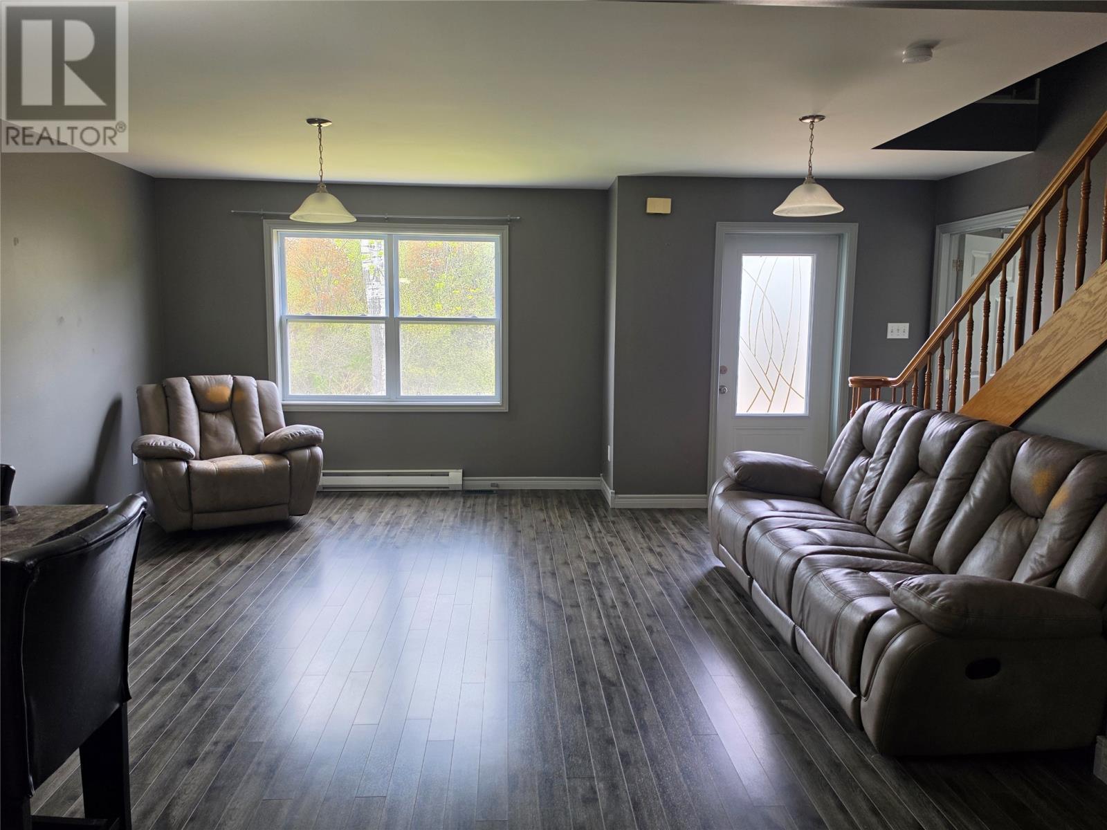 325 Main Street, Milltown, NL