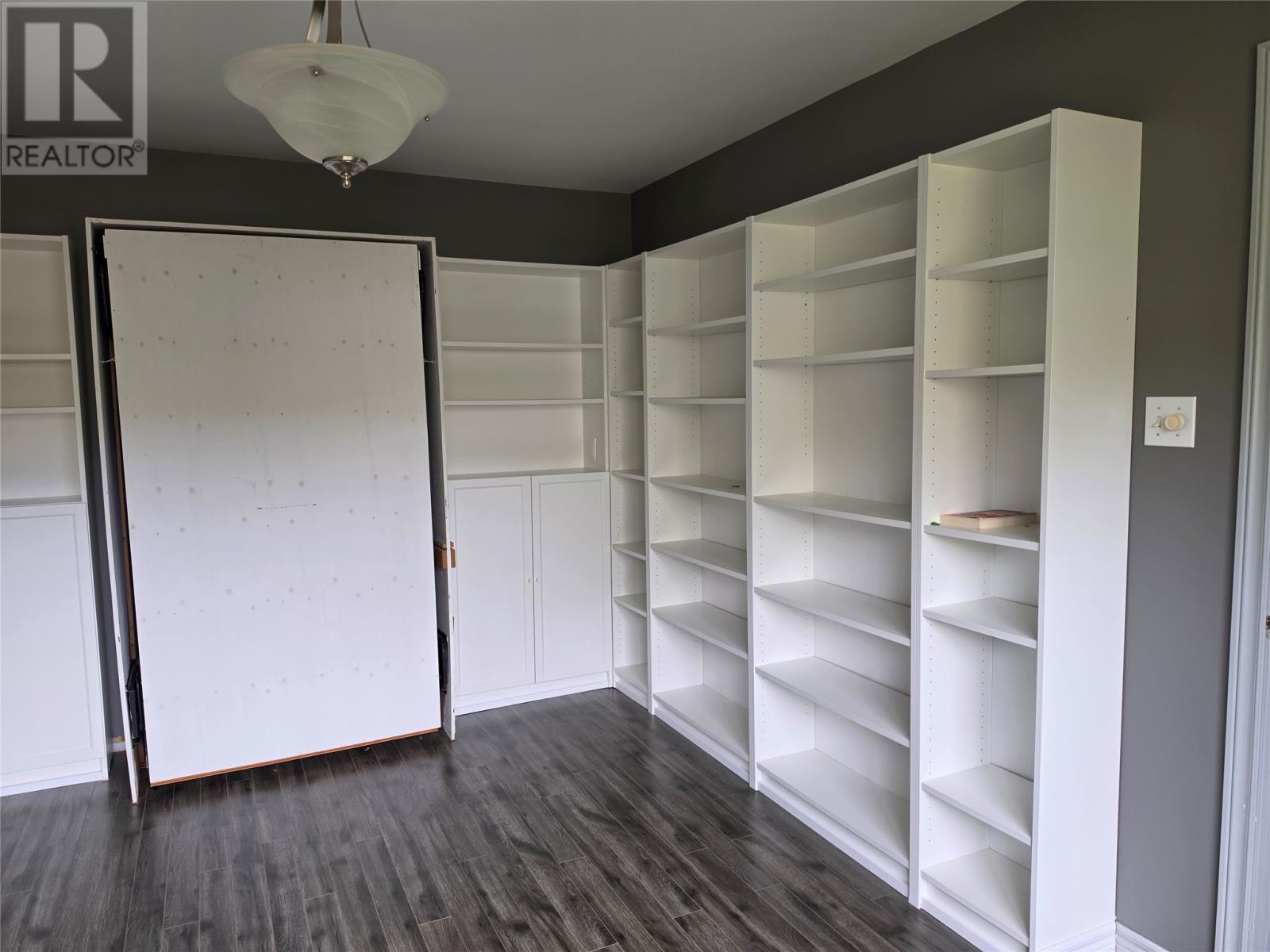 325 Main Street, Milltown, NL