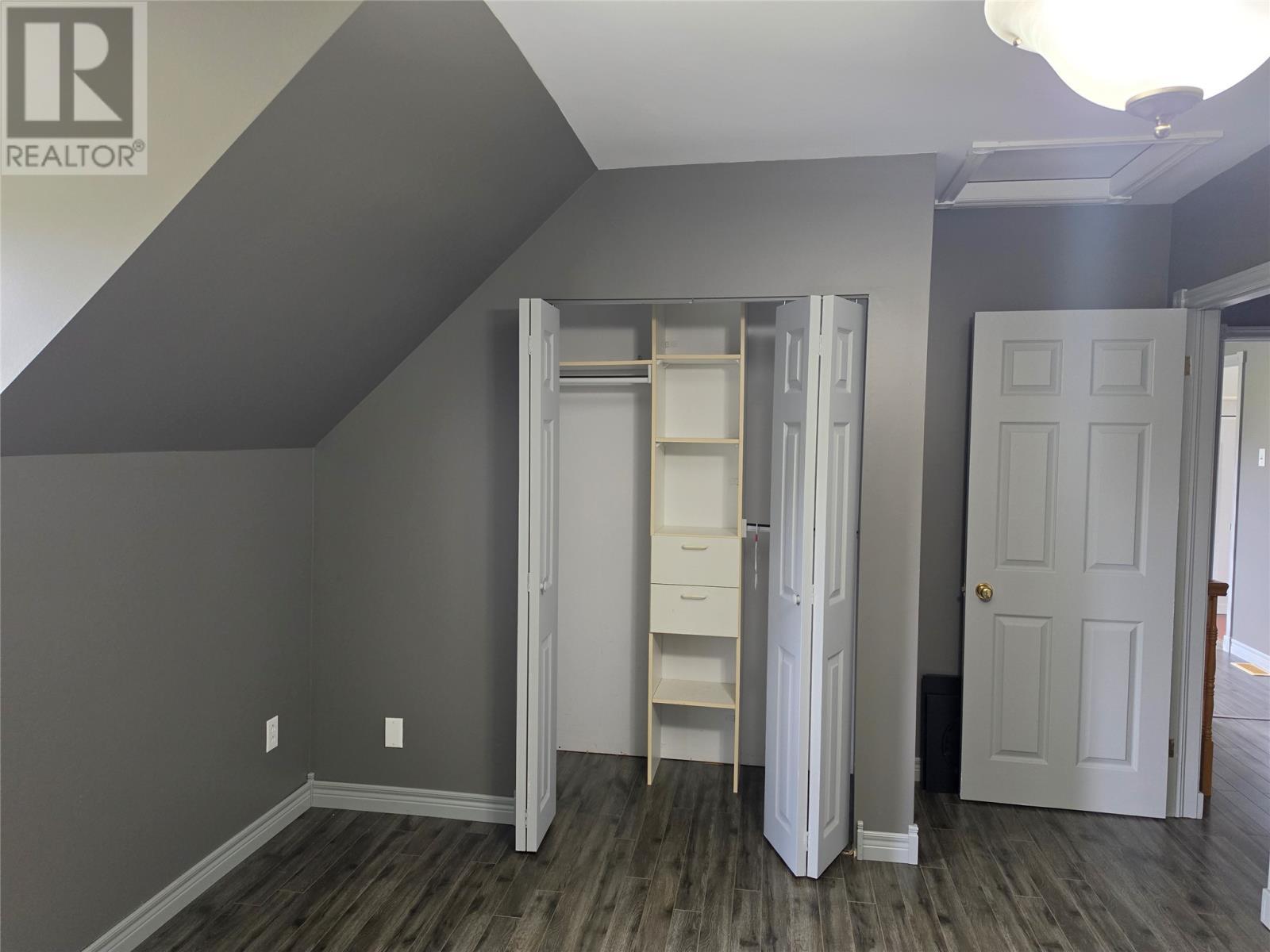 325 Main Street, Milltown, NL