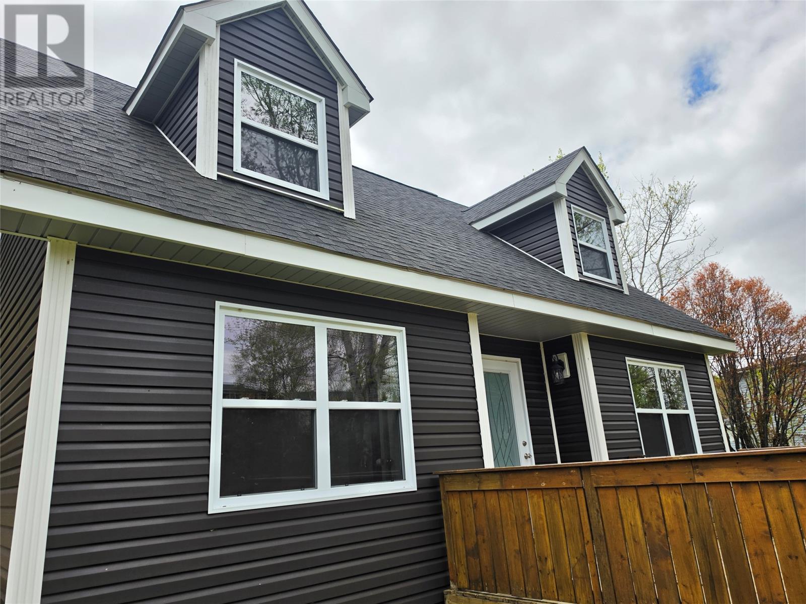325 Main Street, Milltown, NL