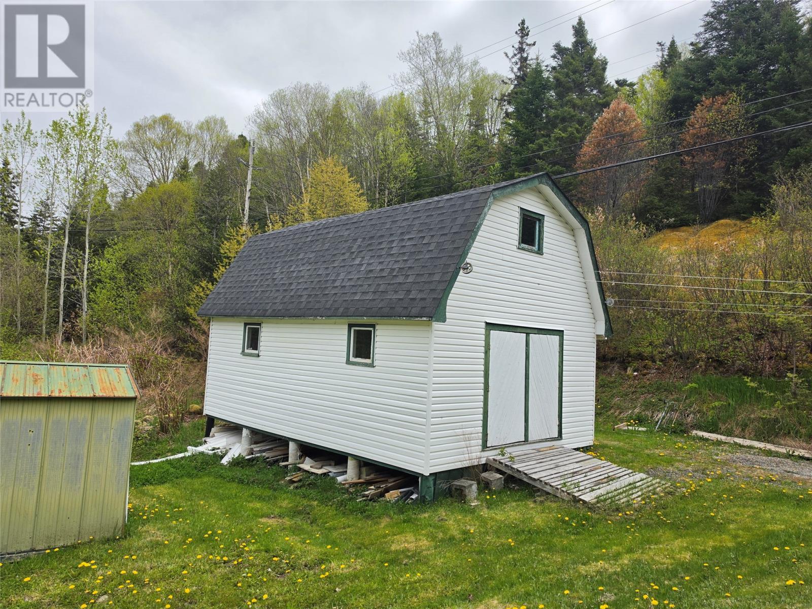 325 Main Street, Milltown, NL