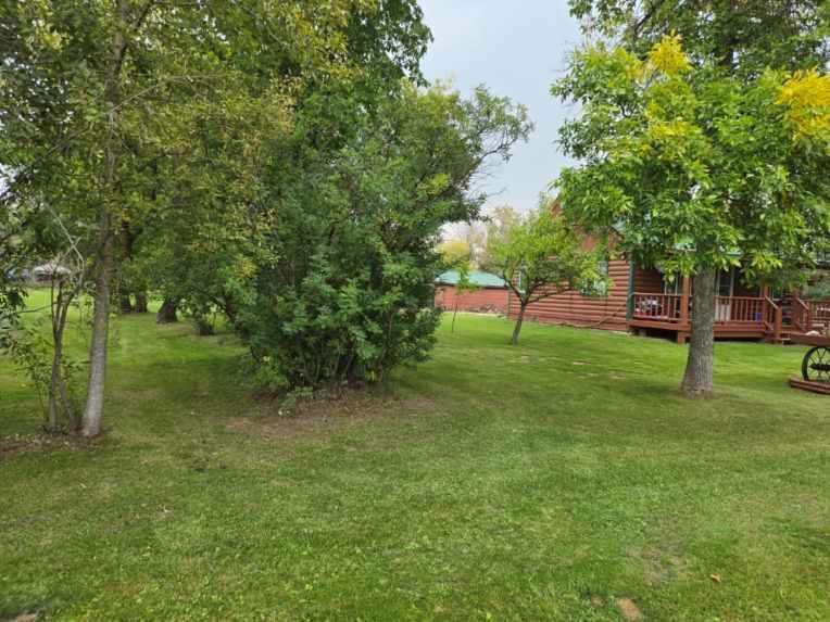 202 River Road, Swan River, MB