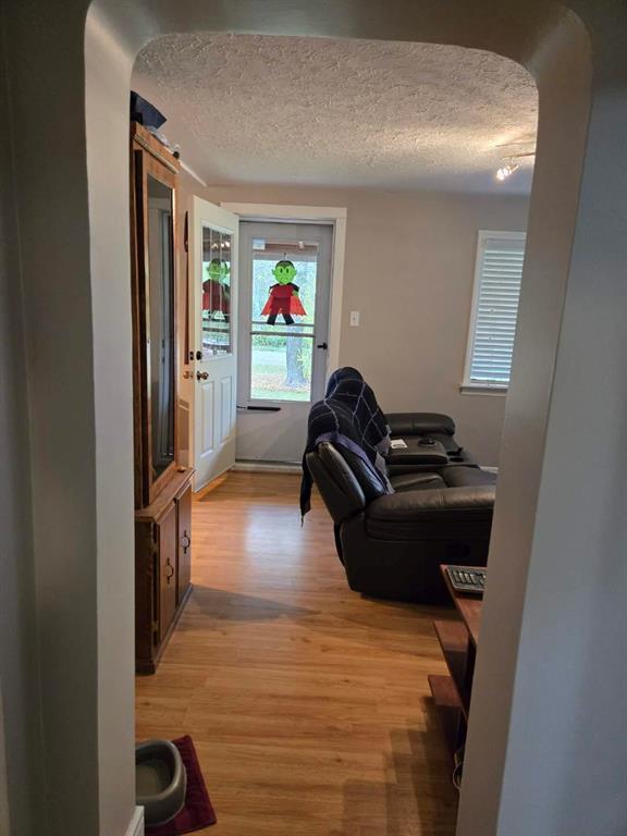 202 River Road, Swan River, MB