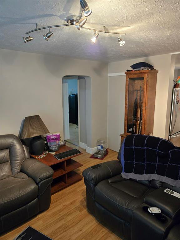 202 River Road, Swan River, MB
