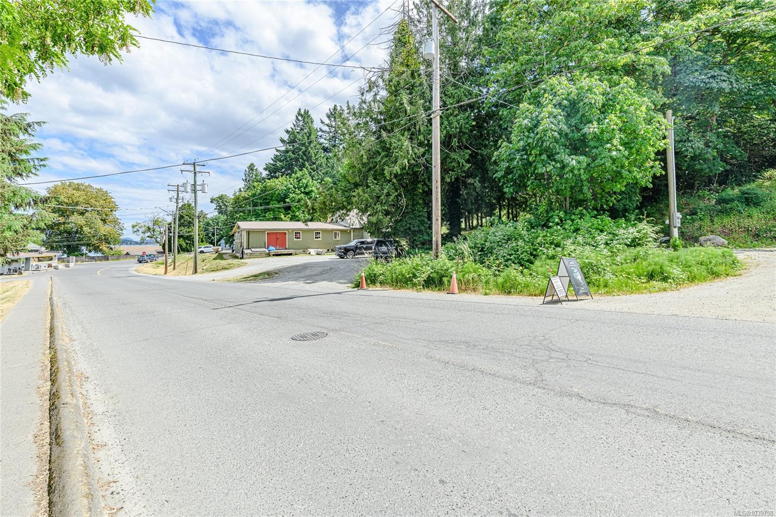 2 Drake Rd, Salt Spring, BC
