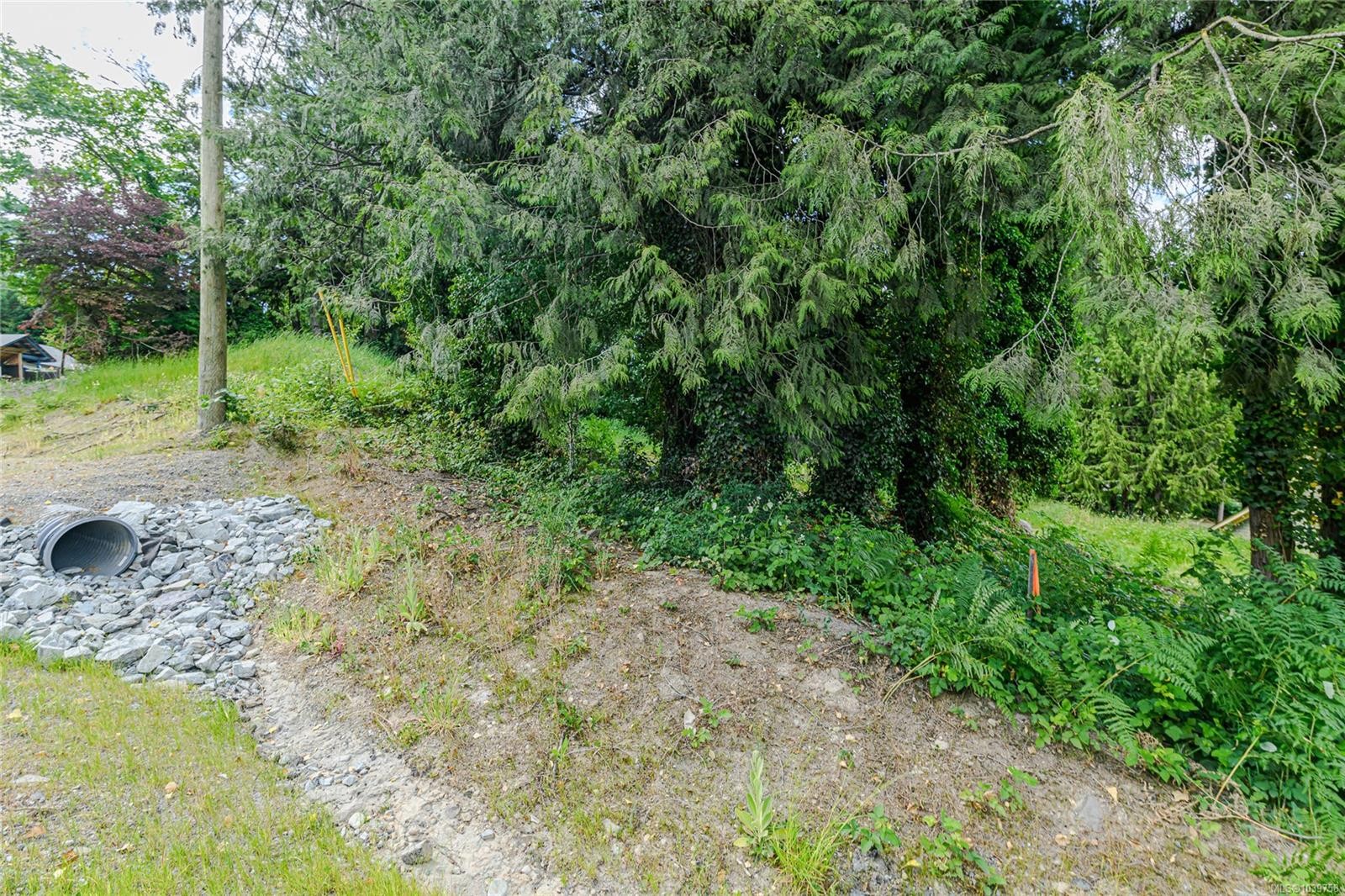 2 Drake Rd, Salt Spring, BC