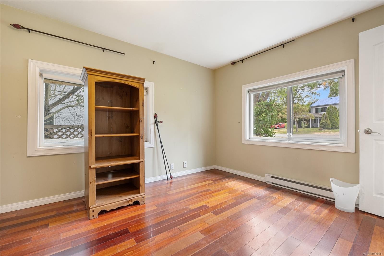 70 Hampton Rd, Saanich, BC