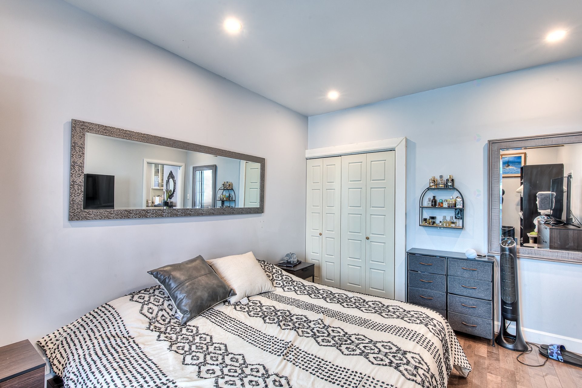 Chambre à coucher - 504-1101 Rue St-Urbain, Montréal (Ville-Marie), QC