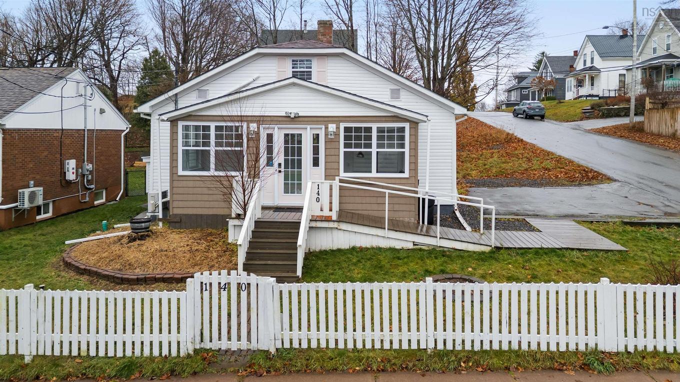 140 Maple Avenue, New Glasgow, NS