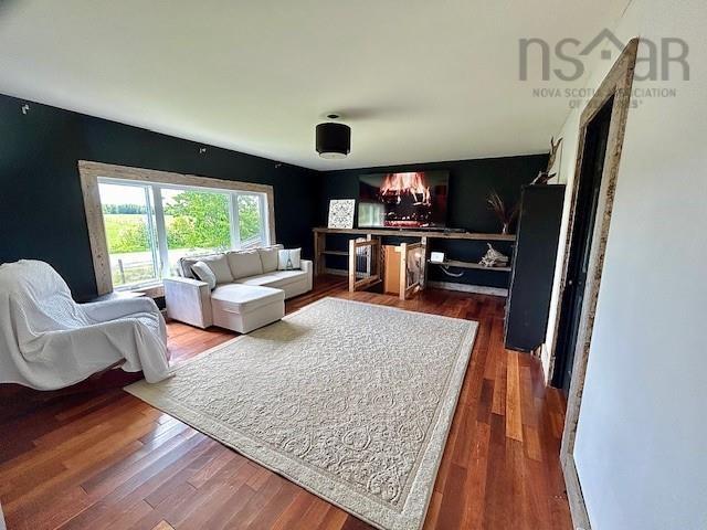 7729 Highway 321, Roslin, NS - Indoor Photo Showing Living Room