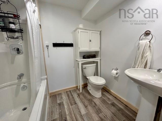 7729 Highway 321, Roslin, NS - Indoor Photo Showing Bathroom