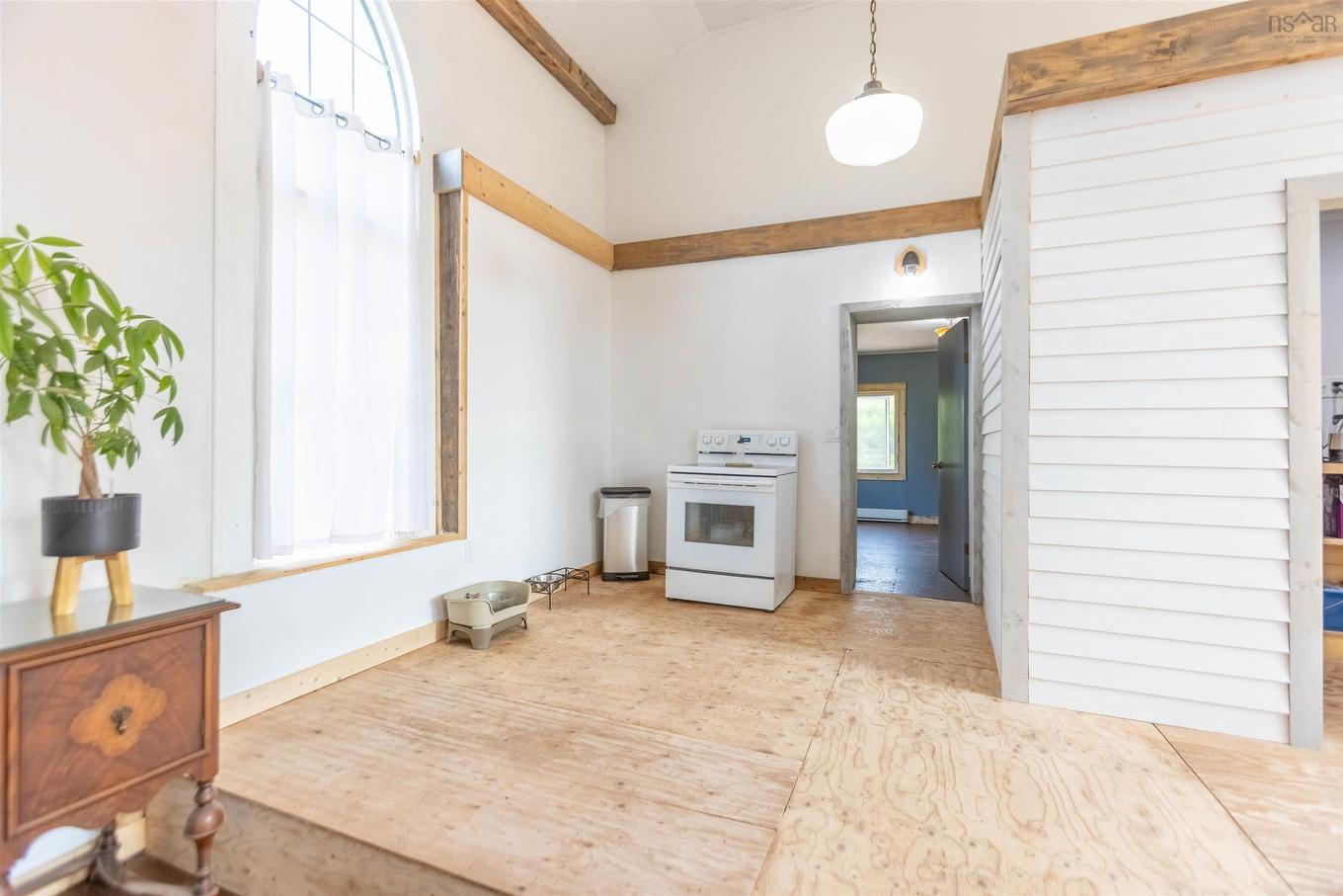 10563 Highway 2, Mapleton, NS