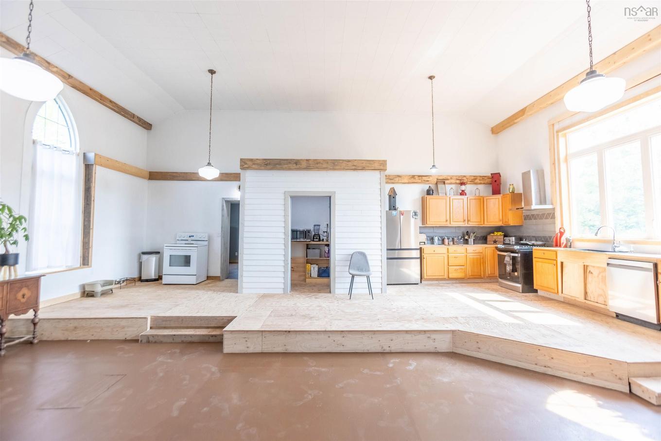 10563 Highway 2, Mapleton, NS