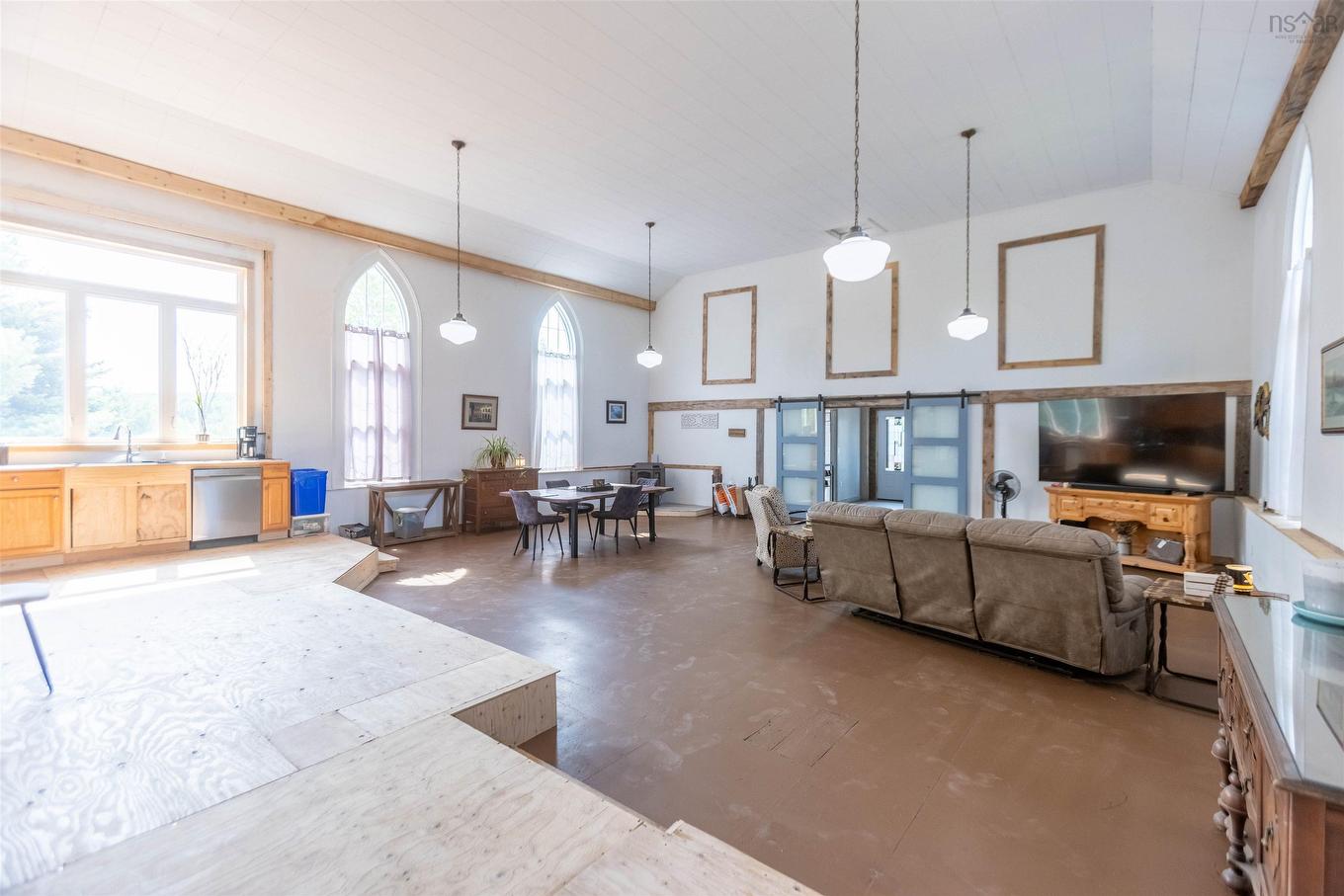 10563 Highway 2, Mapleton, NS