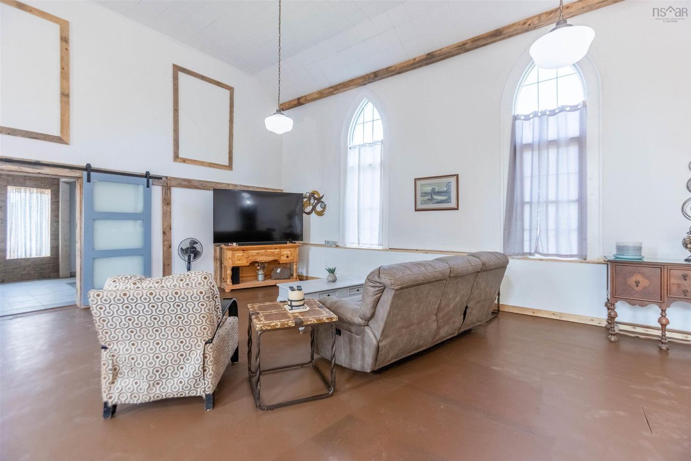 10563 Highway 2, Mapleton, NS
