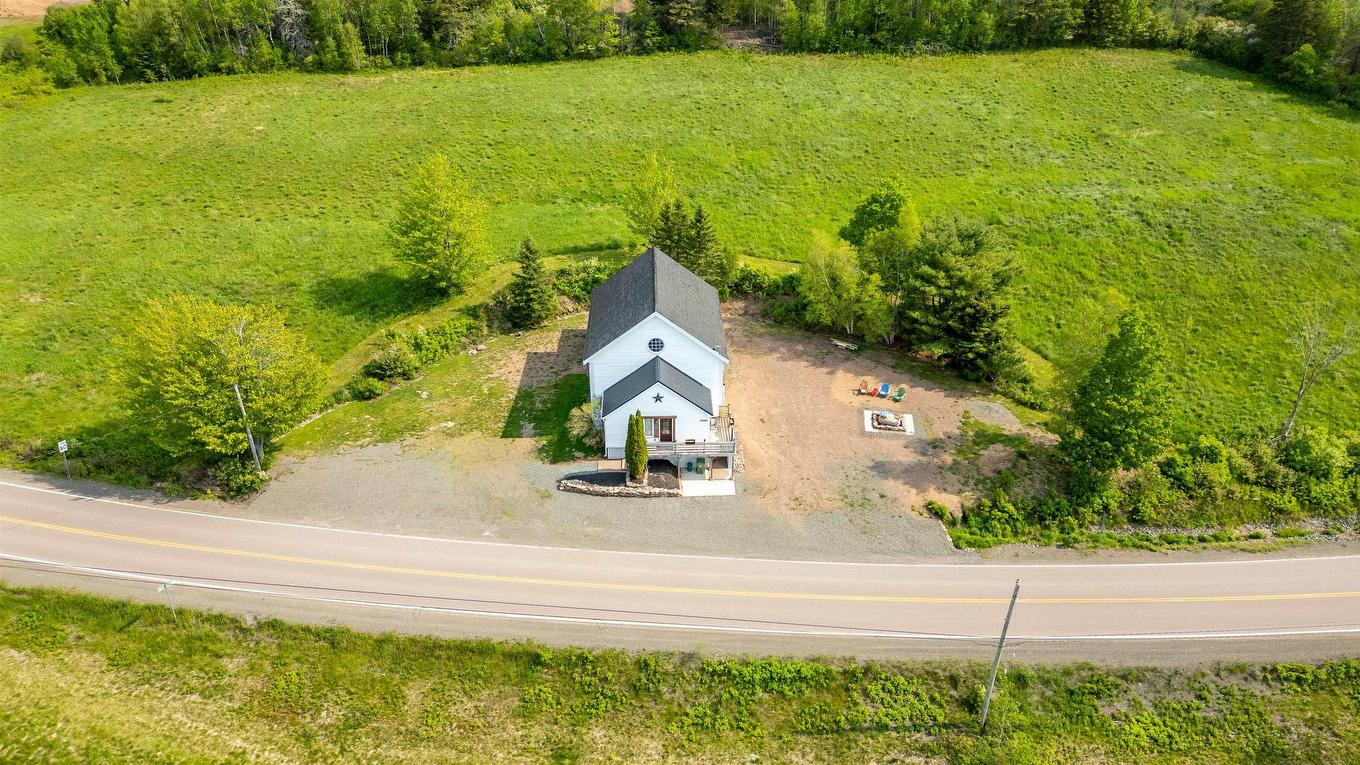 10563 Highway 2, Mapleton, NS