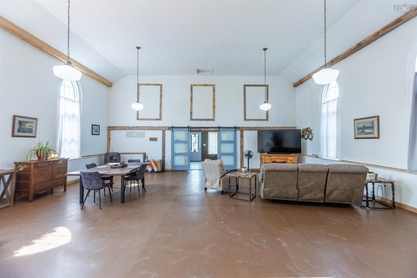 10563 Highway 2, Mapleton, NS