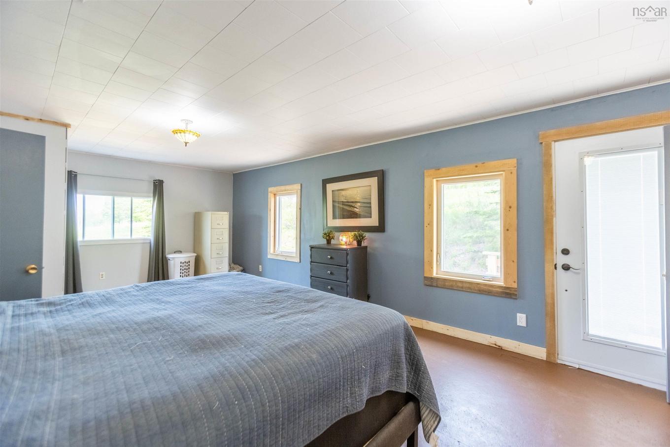 10563 Highway 2, Mapleton, NS
