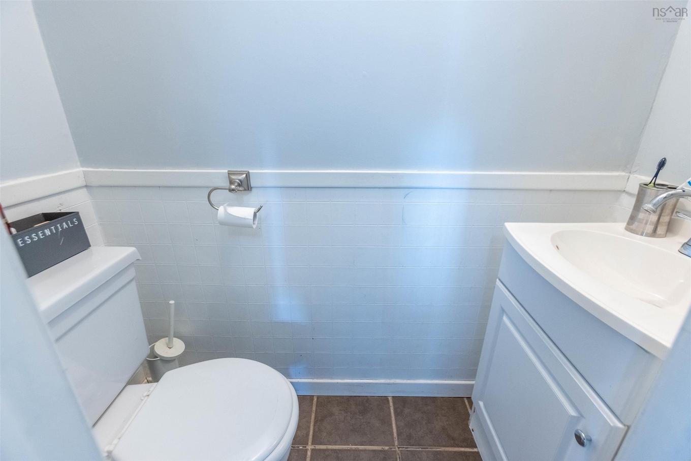10563 Highway 2, Mapleton, NS