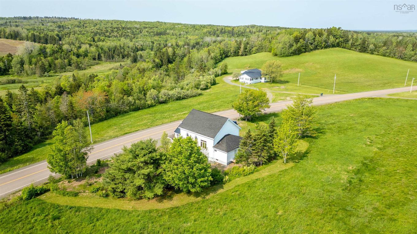 10563 Highway 2, Mapleton, NS