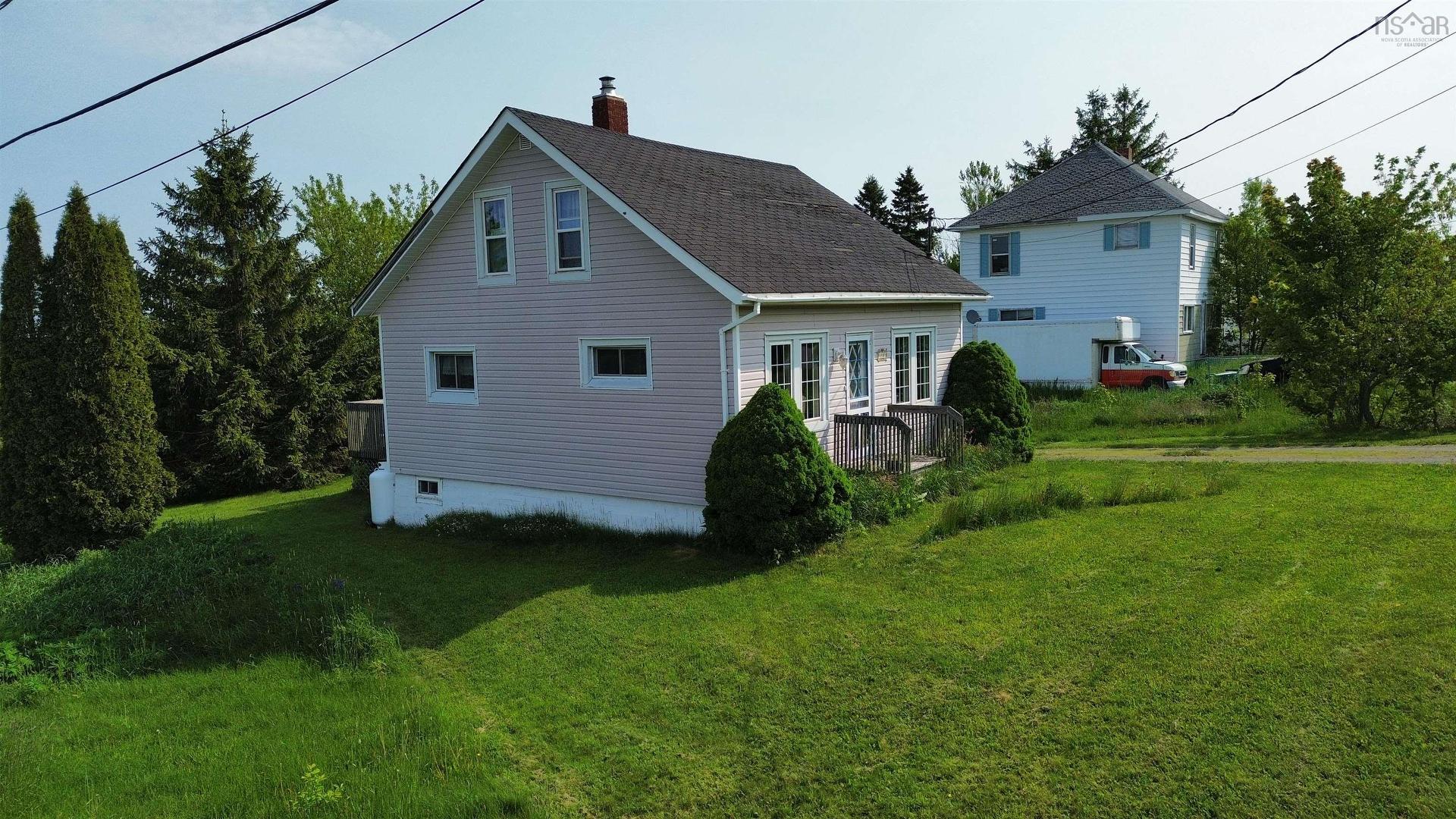 40 Maple Street, Springhill, NS