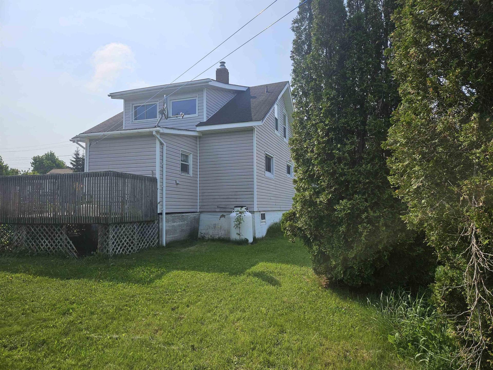 40 Maple Street, Springhill, NS