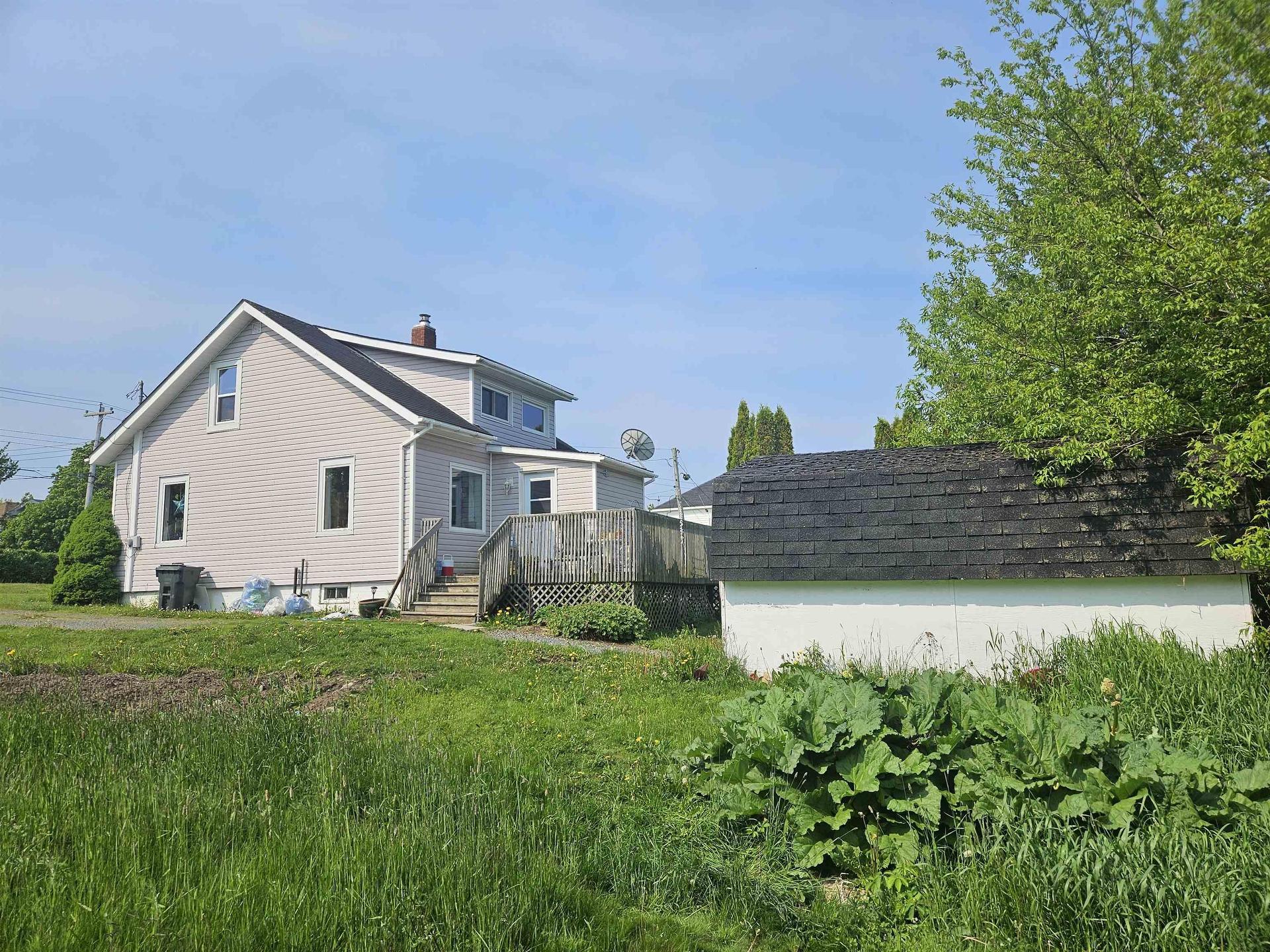 40 Maple Street, Springhill, NS