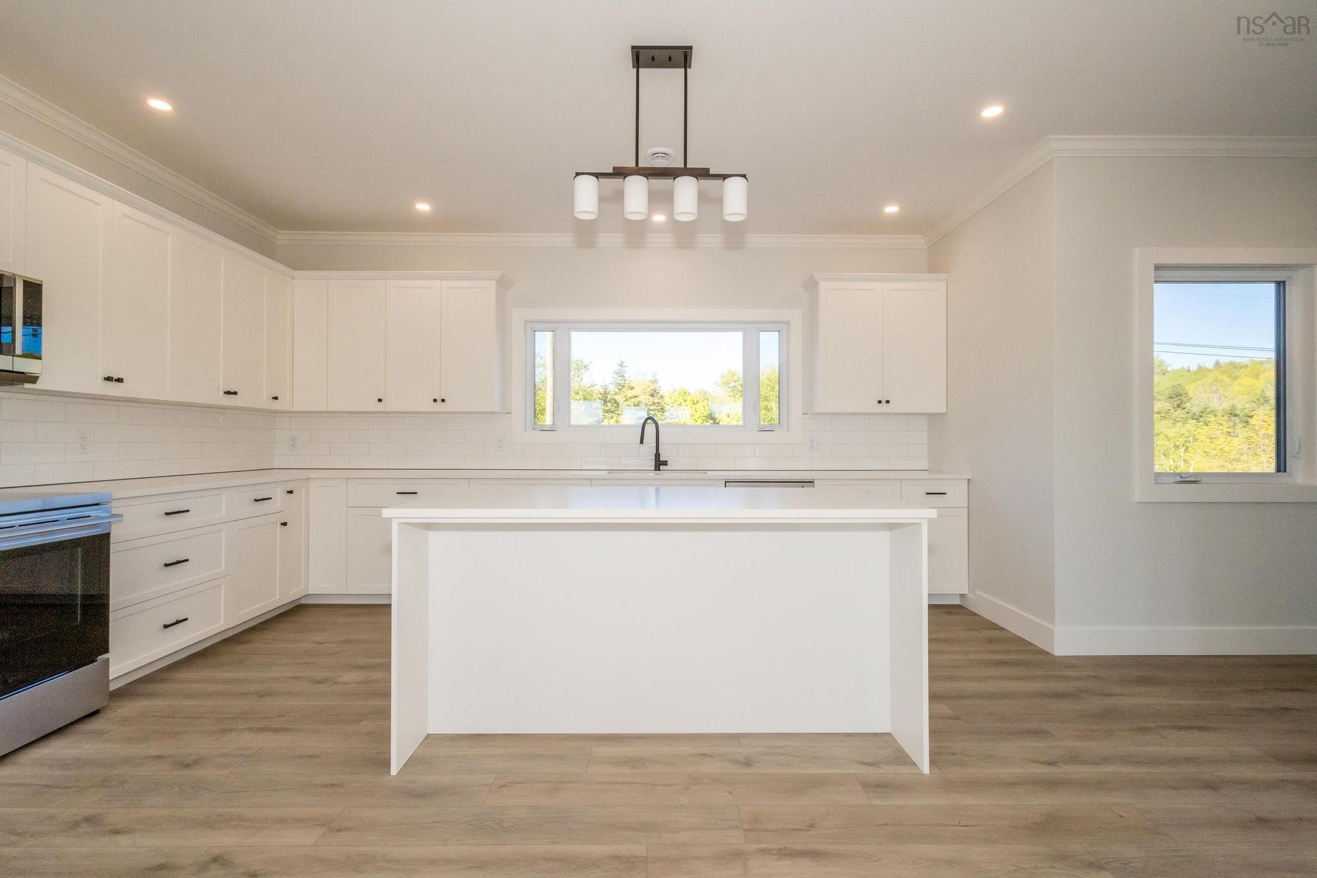 41 Colonial Arms Drive, Deep Brook, NS