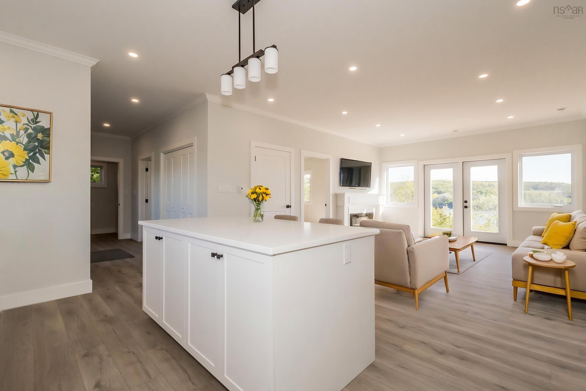 41 Colonial Arms Drive, Deep Brook, NS