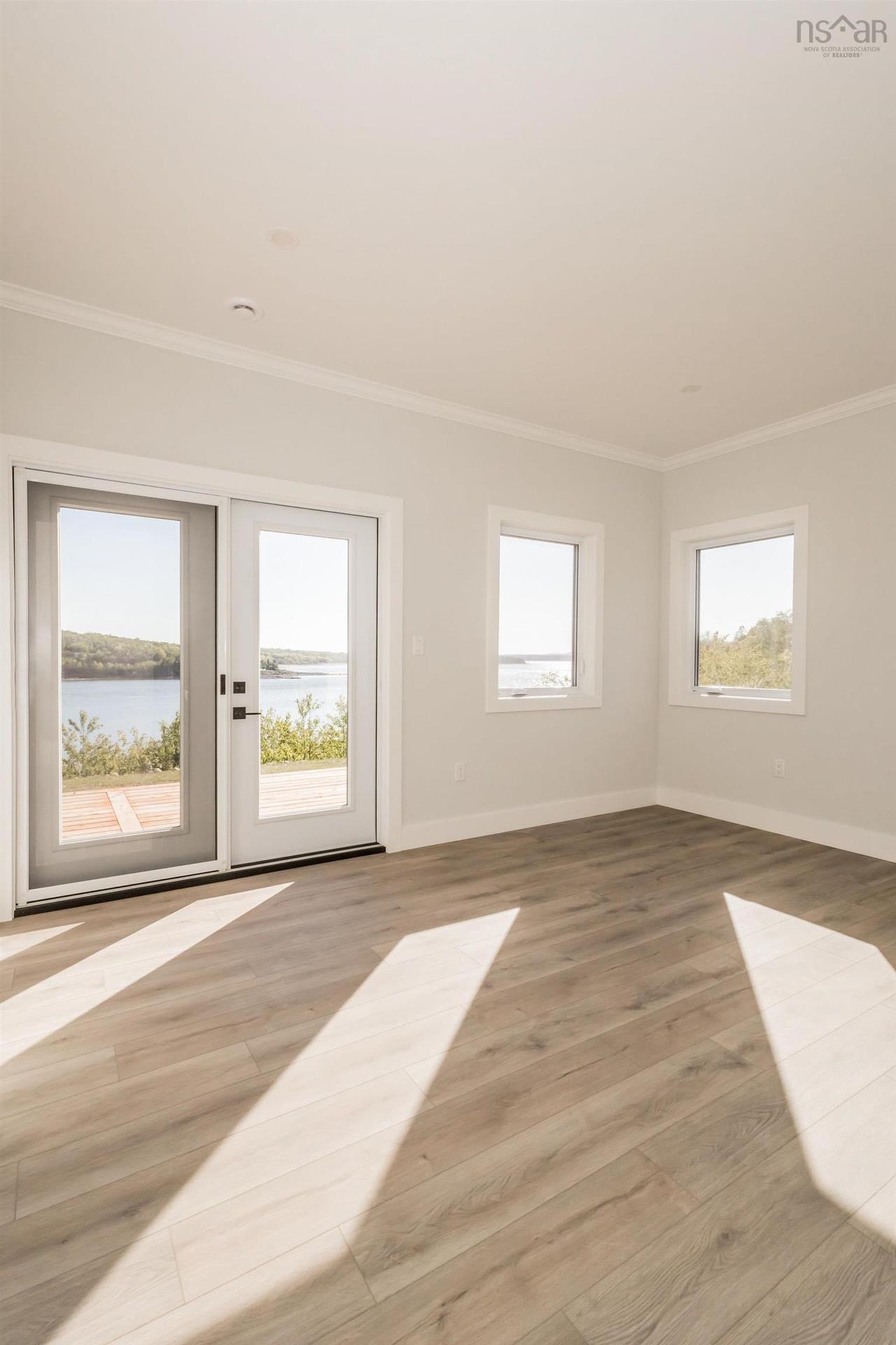 41 Colonial Arms Drive, Deep Brook, NS