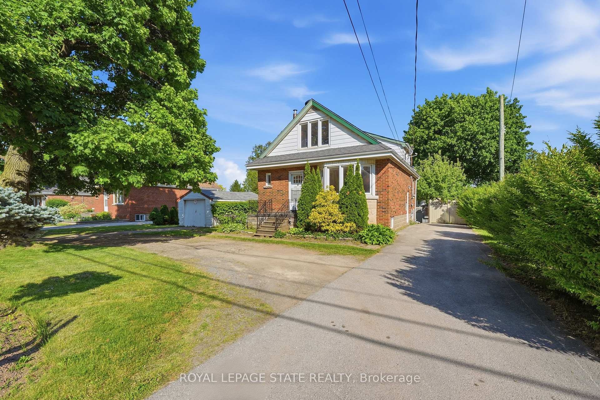 352 Parkside Drive, Hamilton, ON