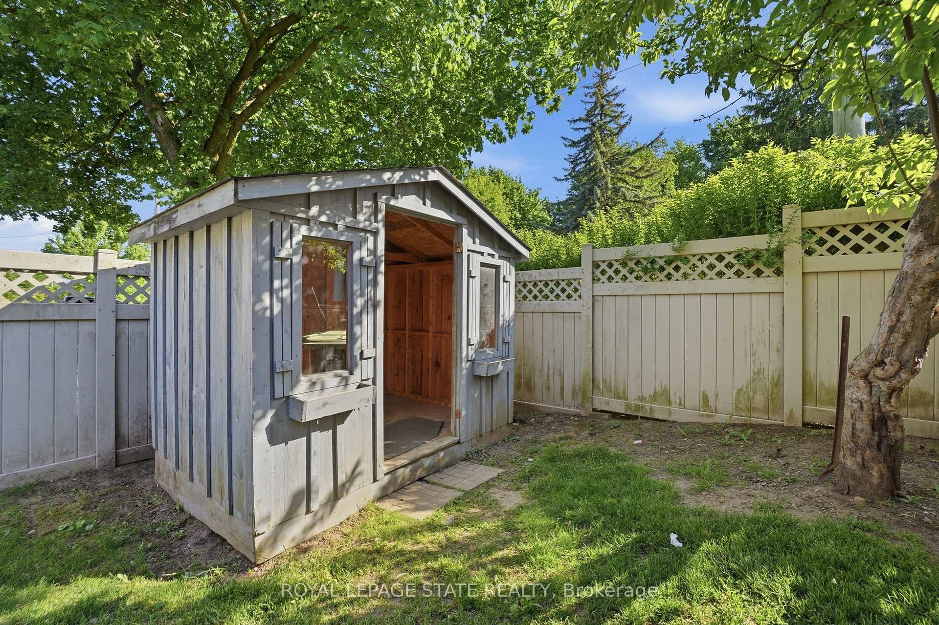 352 Parkside Drive, Hamilton, ON