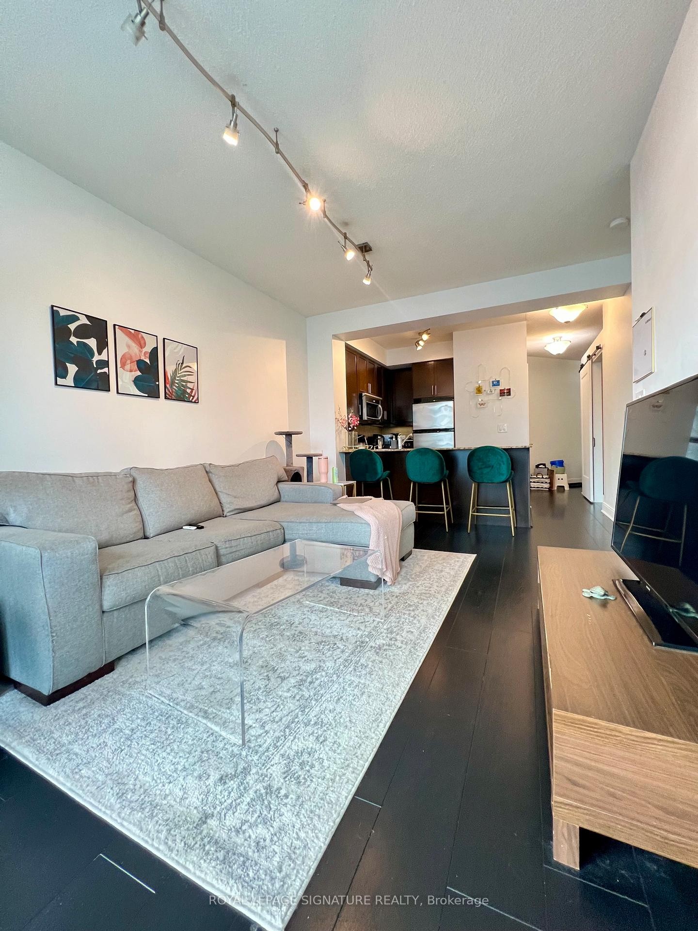 607-80 Absolute Avenue, Mississauga, ON