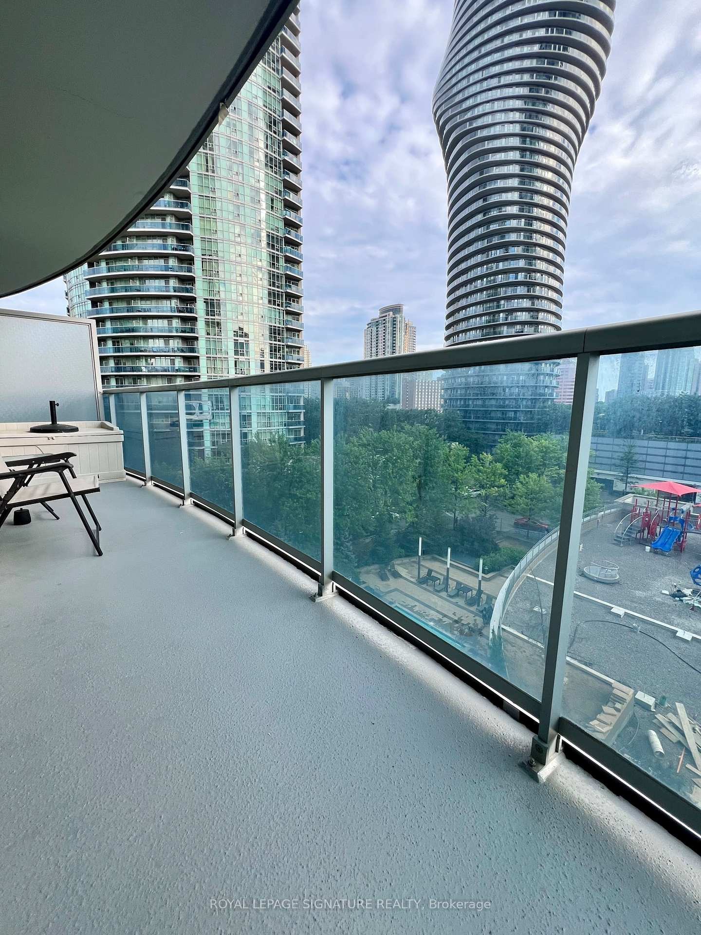 607-80 Absolute Avenue, Mississauga, ON
