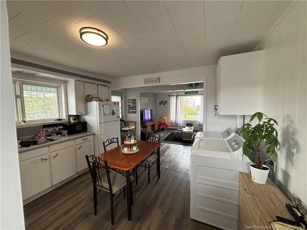 76 Notre Dame, Kedgwick, NB - Indoor Photo Showing Laundry Room