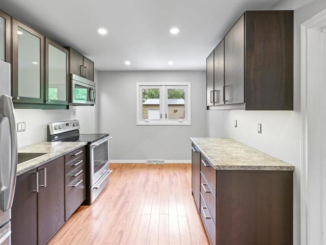21 Sadler Ave, Winnipeg, MB