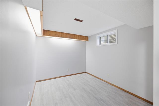 222 First St, Landmark, MB - Indoor Photo Showing Other Room