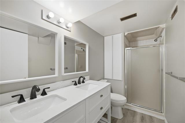 222 First St, Landmark, MB - Indoor Photo Showing Bathroom