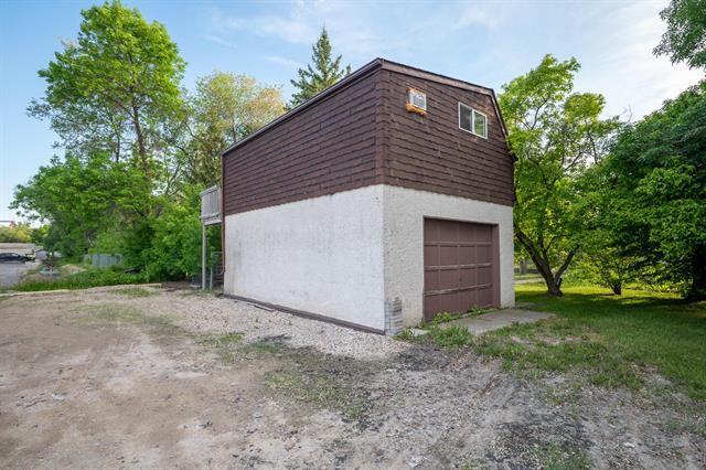 222 First St, Landmark, MB - Outdoor