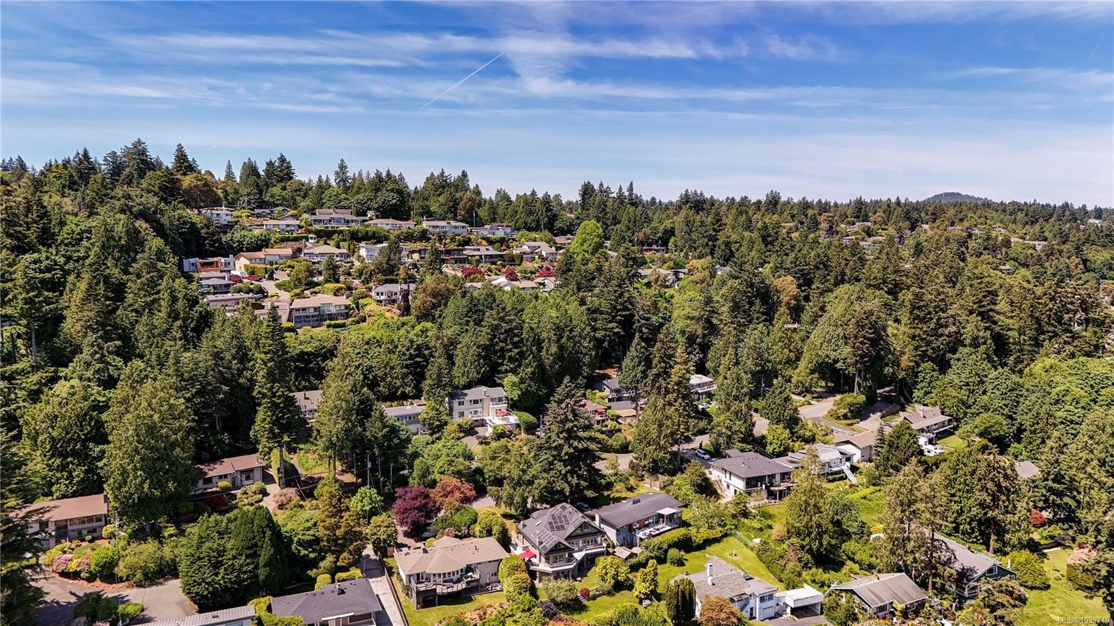 4961 Lochside Dr, Saanich, BC