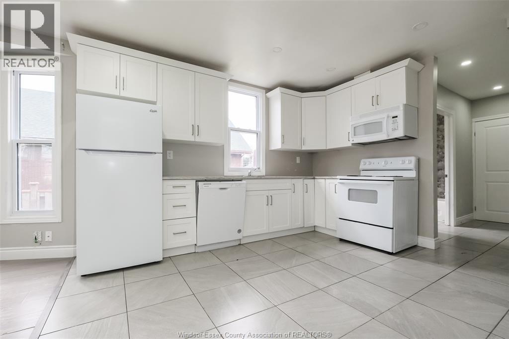 1585 Pelissier, Windsor, ON